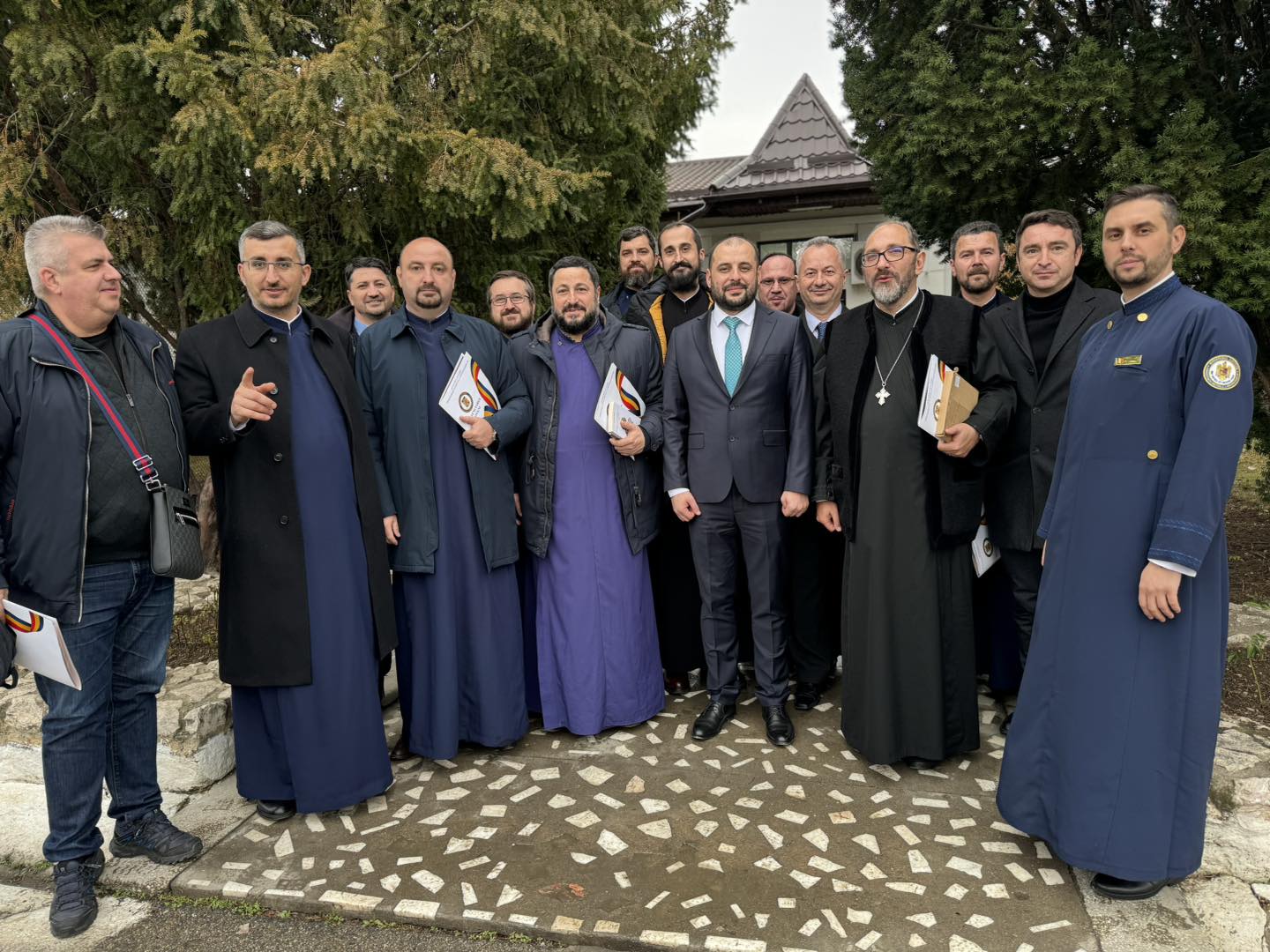 Joi,14 decembrie 2023, într-un gest plin de generozitate și dedicare, preotul și profesorul universitar Constantin Necula a împărtășit lumina credinței cu o audiență inedită